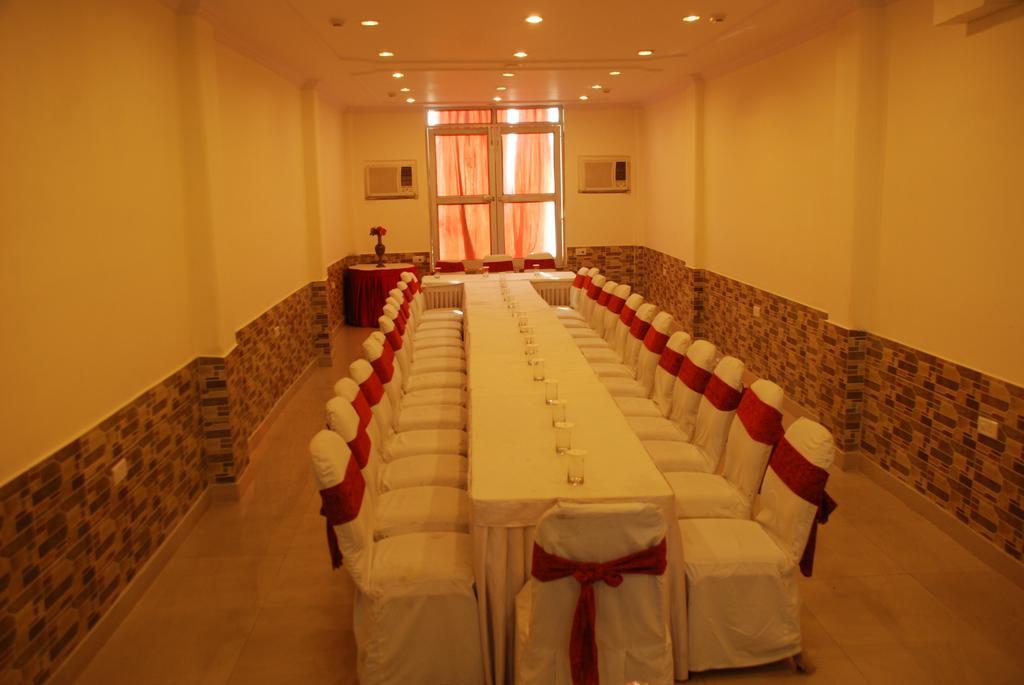 Hotel Ganga Ratan Агра Екстер'єр фото