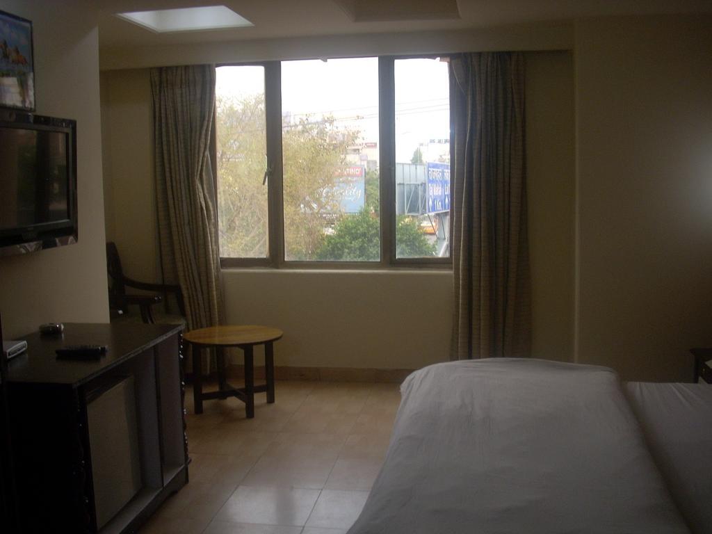 Hotel Ganga Ratan Агра Номер фото
