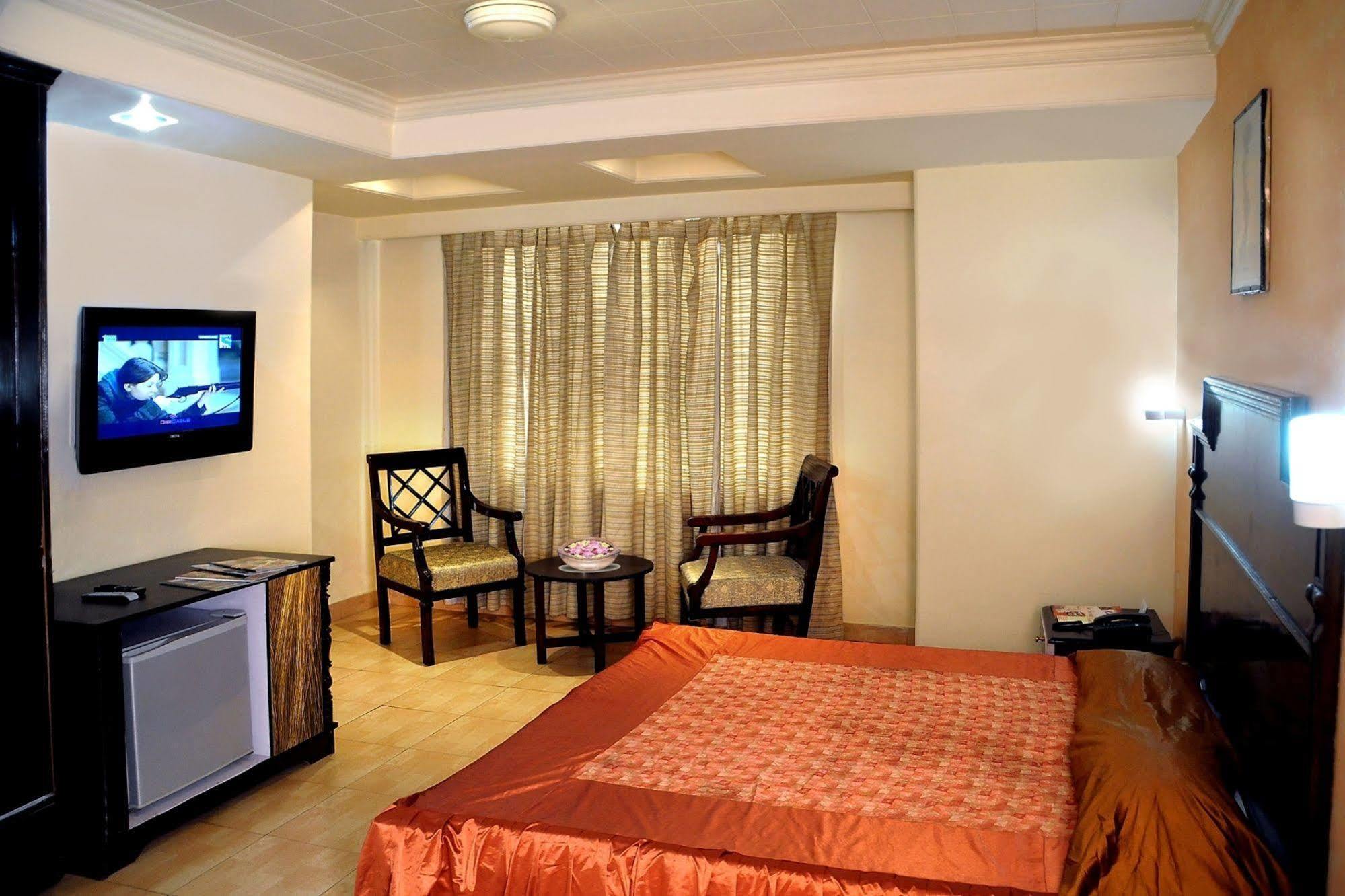 Hotel Ganga Ratan Агра Екстер'єр фото